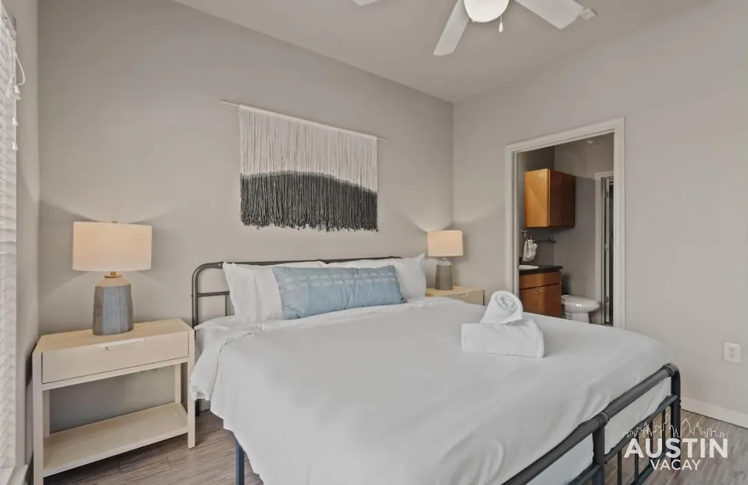 Cute And Comfy Apartment By The University Of Texas-1